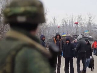 Военные, фото: скриншот из видео