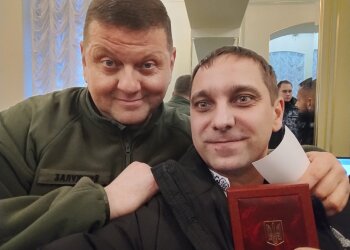 Военный медик Роман Замрий и Валерий Залужный