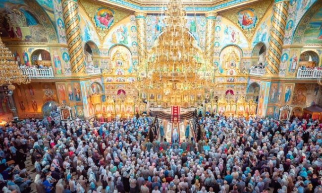 урочистості на честь 425-річчя перенесення Почаївської ікони Божої Матері