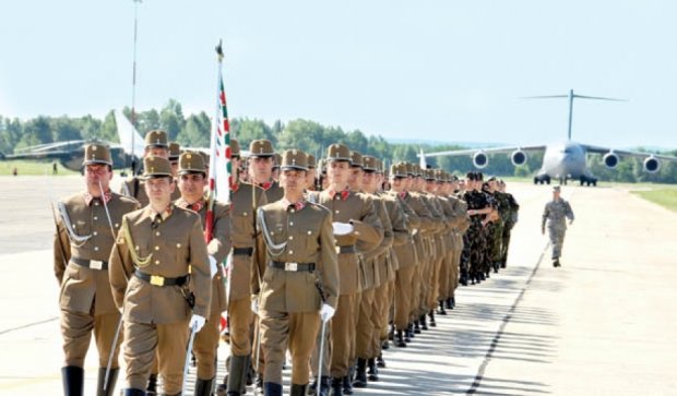 НАТО створить командний центр в Угорщині