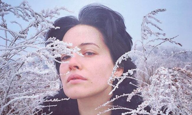 Астаф'єва роздяглася перед сотнями очей, справжня Венера: прикрила груди лише руками