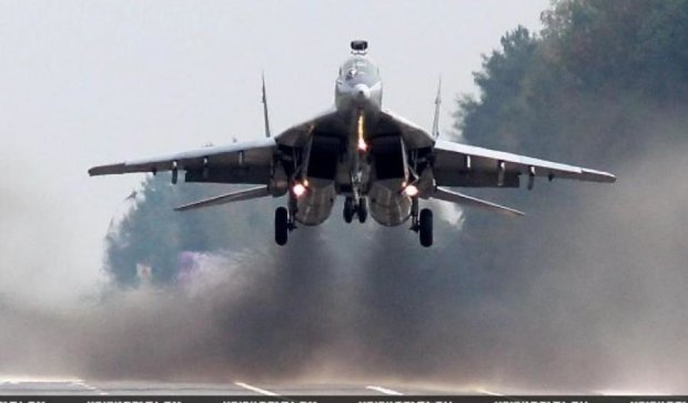 В Беларуси при разгоне загорелся МиГ-29