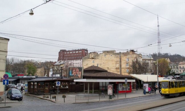 Львів втратив гроші на готель, якого не збудували