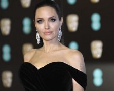 День народження Анджеліни Джолі: архівні фото першої красуні Голлівуду