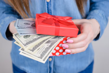 Деньги, подарок