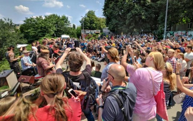 Напад на Гребенщикова в Києві: з'явилися моторошні подробиці зіткнення