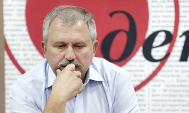 Порошенко дорого заплатит за отсутствие военного положения
