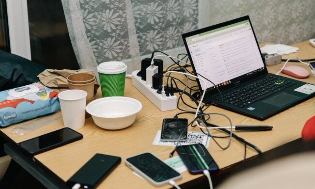 Смартфоны, скриншот: YouTube