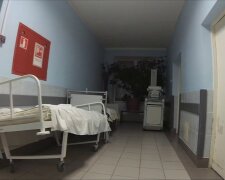 Простыни из морга для живых людей: как в России экономят на больницах