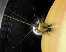 Cassini розгледів Землю між кільцями Сатурна: фото