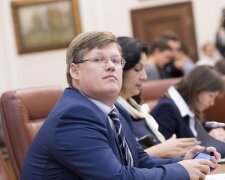 Азаров неожиданно "взялся" за Розенко, но украинцы поставили на место обоих: "Хочется разорвать на куски"