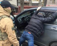 Бійці СБУ "взяли" розвідника терористів