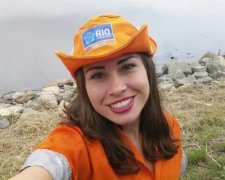 Соблазнительная бразильская уборщица стала звездой интернета (фото)