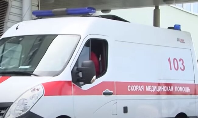 Згорів до тла на даху вагона - на Тернопільщині за життя покаліченого хлопця борються медики