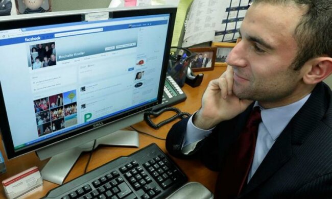 Facebook атакували криптовалютні шахраї: що важливо знати