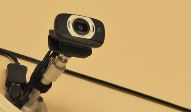 Столичні школи обладнають відеокамерами