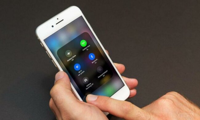 Apple в паніці: в мережу злили вихідний код iOS