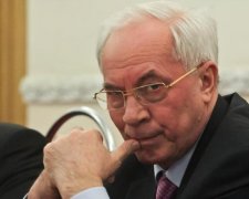 Азаров розхвилювався через безвіз