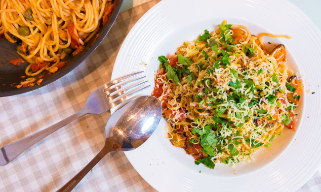Быстро и вкусно: пикантные спагетти с петрушкой