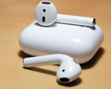 AirPods