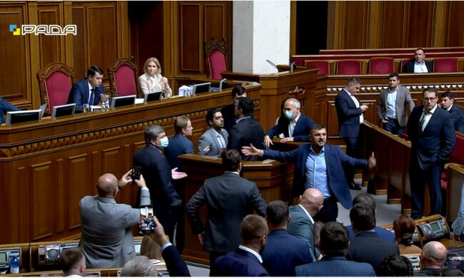 Сутички, Тищенко і Лерос - скріншот
