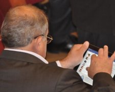 Львівським депутатам куплять модні гаджети за держкошти