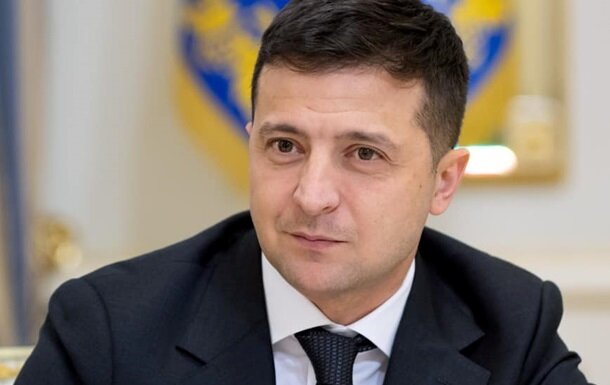 Зеленский обратился к украинцам перед местными выборами: "Всего пять вопросов"