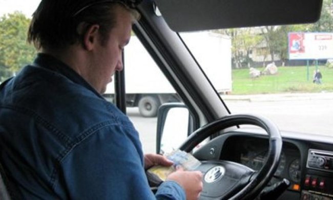 Водители киевских маршруток станут украиноязычными (фото)