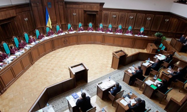 Роспуск Рады: Конституционный суд готов объявить решение - названа дата