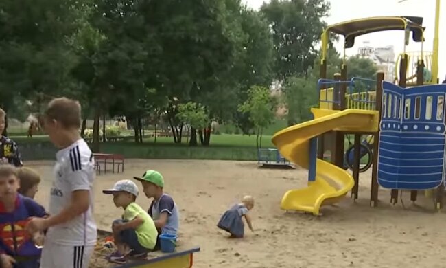 Летние каникулы, скриншот: YouTube