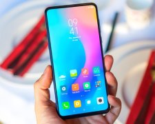 Xiaomi Mi 9 вразив красою на живих фото: виглядає приголомшливо