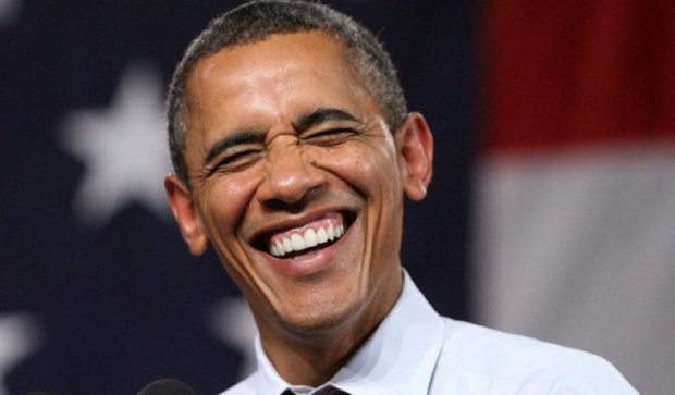 Обаму  розсмішило запитання "кого бомблять США?" (відео)