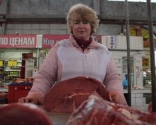 Не смотреть во время еды! В украинские магазины подвезли новое мясо