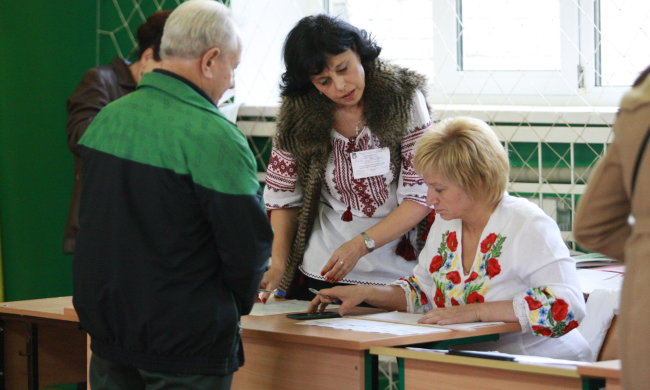 На дільниці у Львові гримить скандал: жінка встановила рекорд нахабства, "відразу з десятьма"
