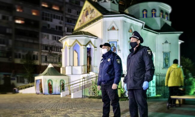 Полицейский, фото из свободных источников