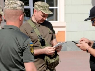 Бодікамери у ТЦК. Фото 112.ua