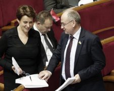 Спам від Верховної Ради: чому життя українців досі не покращало