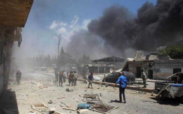 Звідки не чекали: на сирійський аеропорт скинули ракети
