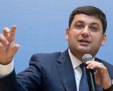 Не матом єдиним: Гройсман вибачився перед Зубко