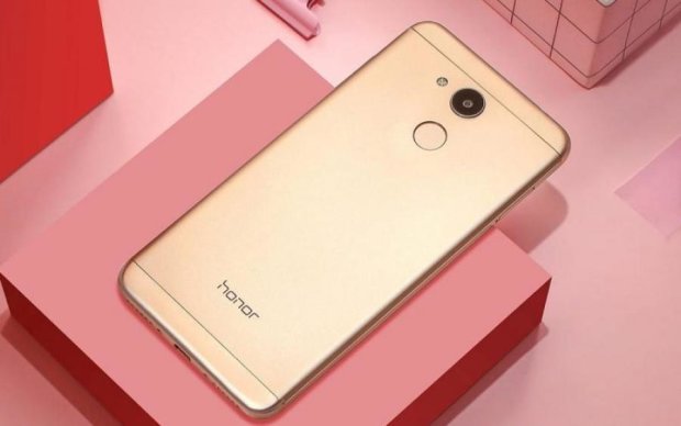 Huawei представила новый бюджетный смартфон
