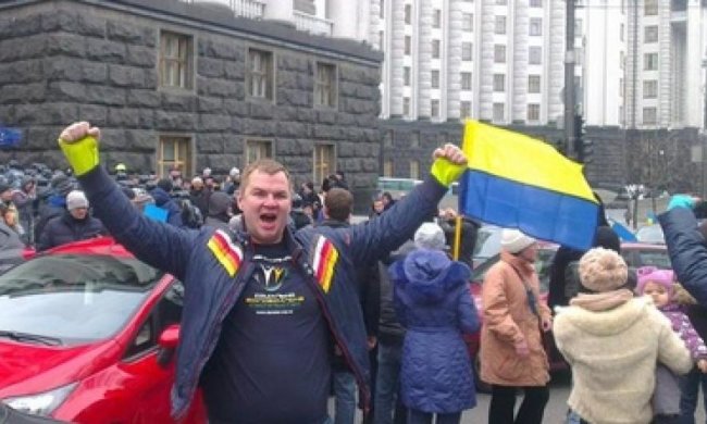 Екс-міністра Булатова забрали в армію