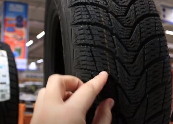 Шини. Фото: скриншот Youtube