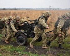 На Донбасі знову гаряче, є загиблі і поранені