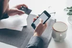 Шахраї телефонують та ошукують українців