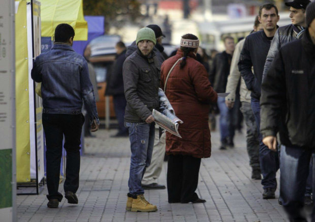 Чем "кормили" украинцев перед выборами: подборка, которая заставит окунуться в прошлое