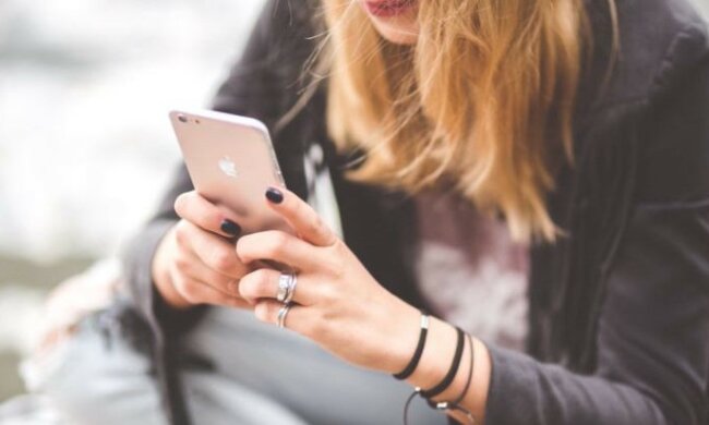 Безопасность iPhone под угрозой: можно выведать любую информацию, код в свободном доступе