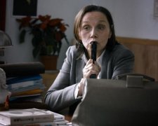 Задушу, скотино: репетитор ледь не "завиховала" дитину до смерті 