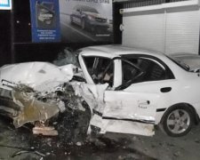 Смертельне ДТП під Києвом за участі BMW та Ланоса (фото)