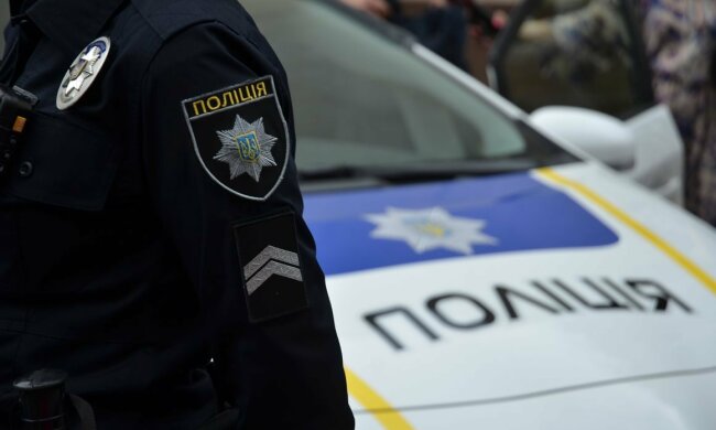 Под Днепром почти месяц ищут парня с татуировкой, - родные сходят с ума