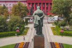Пам'ятник у Києві, скріншот: Youtube